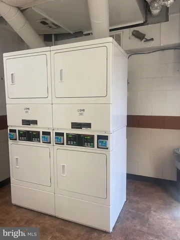 $2,200 | 4520 King Street, Unit 706, Alexandria, VA 22302