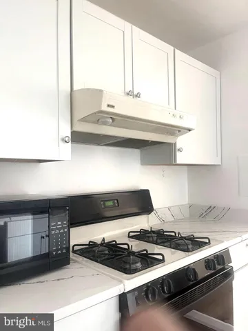 $2,200 | 4520 King Street, Unit 706, Alexandria, VA 22302
