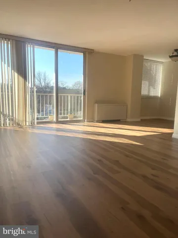 $2,200 | 4520 King Street, Unit 706, Alexandria, VA 22302