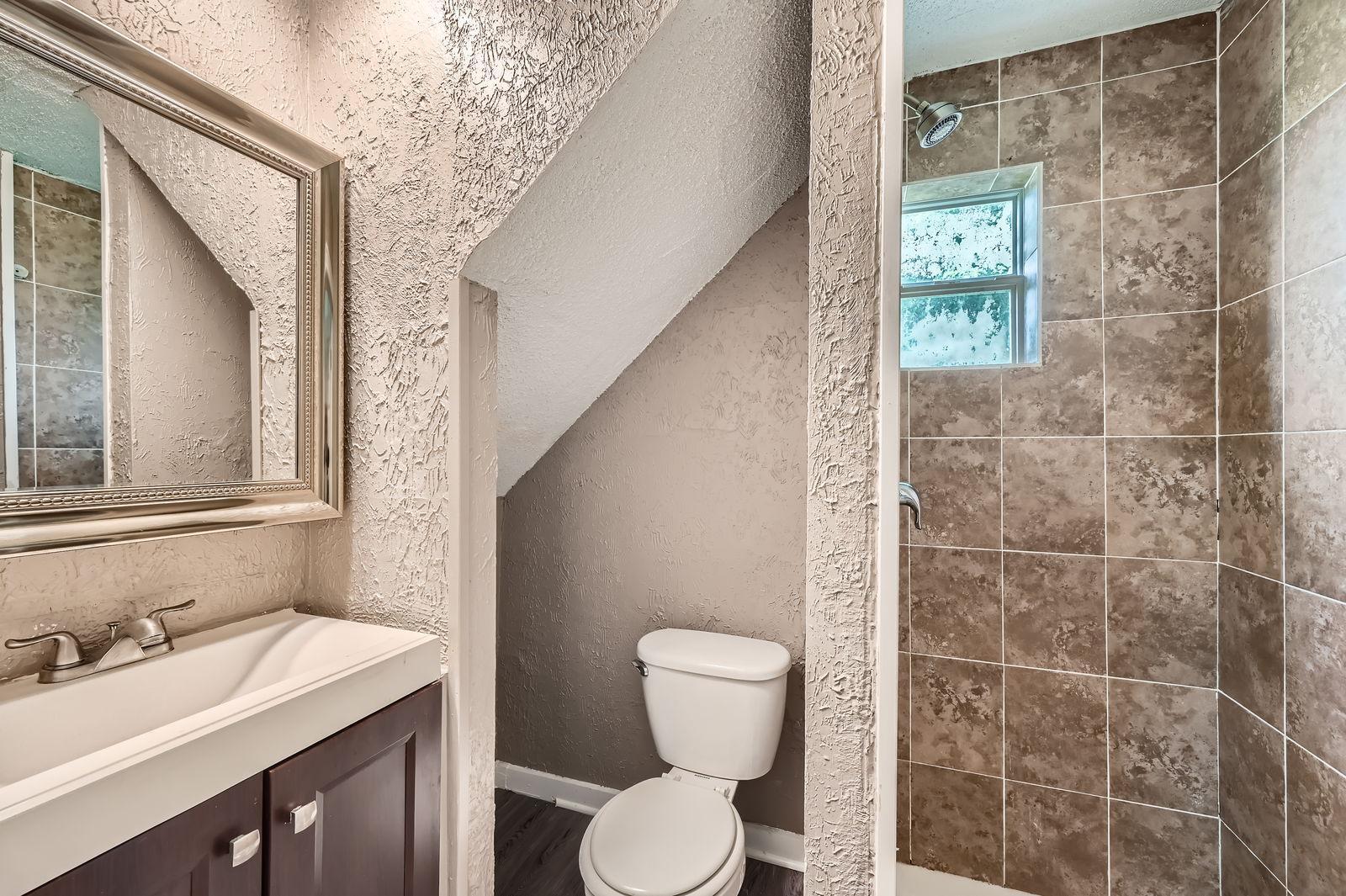 911 Sims Avenue St. Paul, MN 55106 - Photo 16 of 27