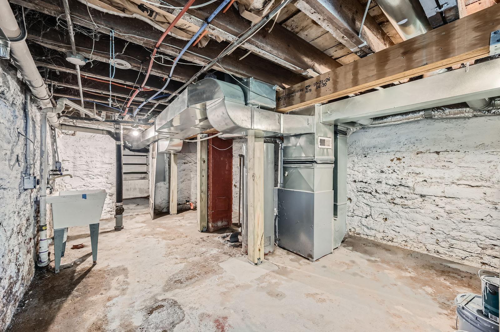 911 X Sims Avenue St. Paul, MN 55106 - Photo 23 of 27