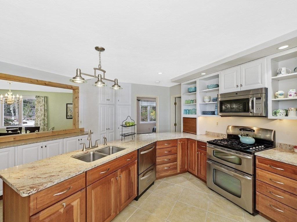 23 Patricia Road Westminster, MA 01473 - Photo 18 of 40