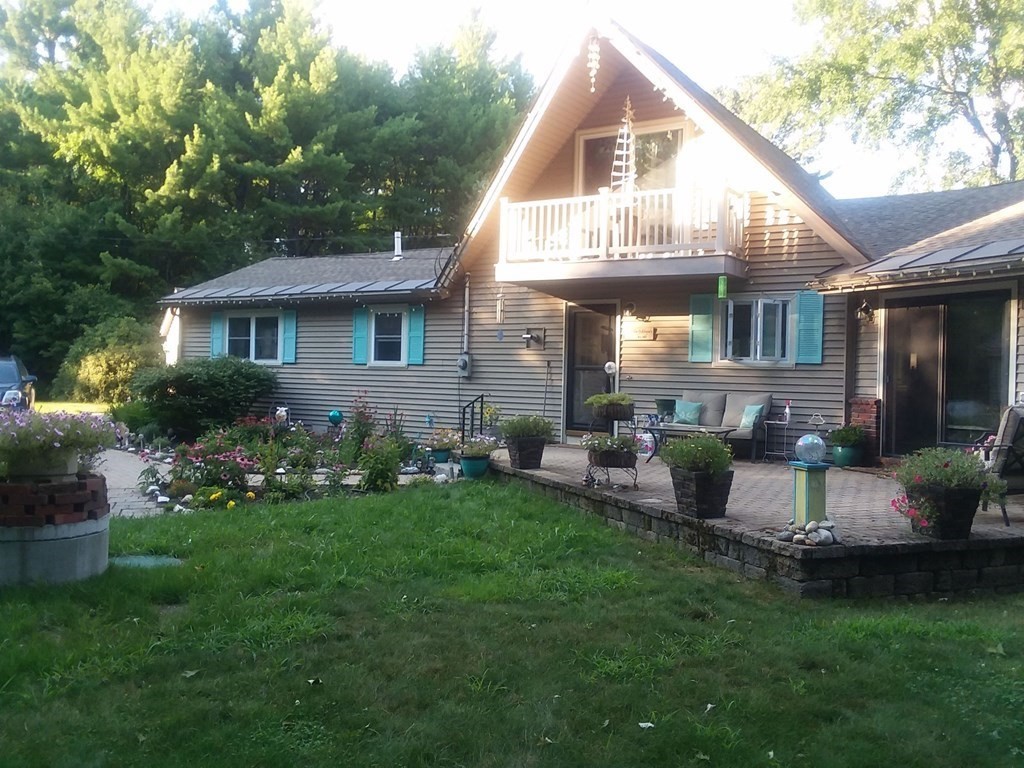 23 Patricia Road Westminster, MA 01473 - Photo 2 of 40