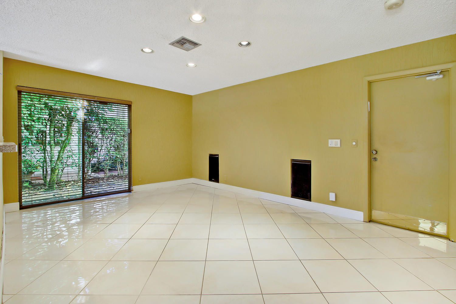 23322 La Vida Way Boca Raton, FL 33433 - Photo 7 of 28 23322 La Vida Way Boca Raton-large-007-3