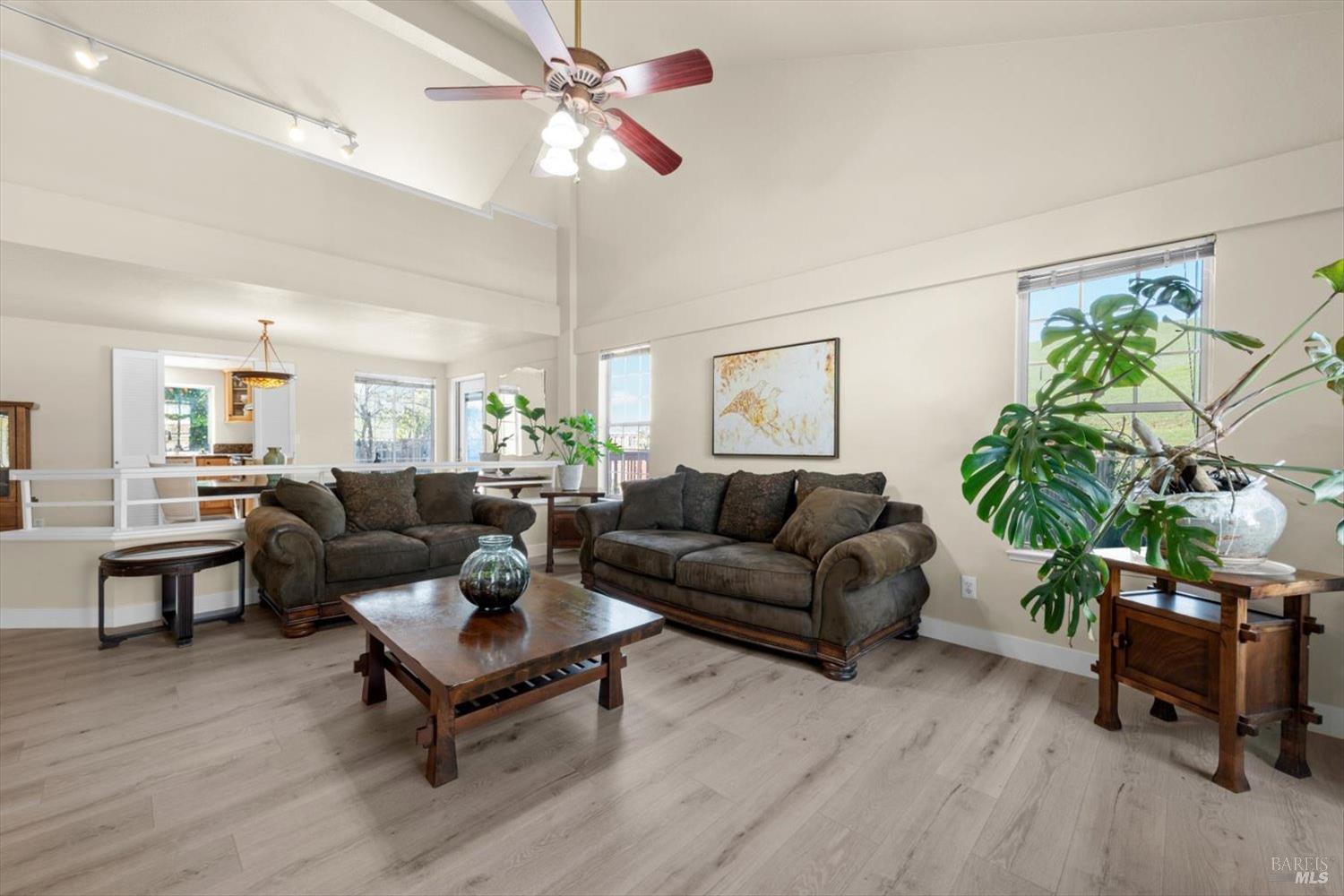 3327 Colonial Court Fairfield, CA 94534 - Photo 14 of 64