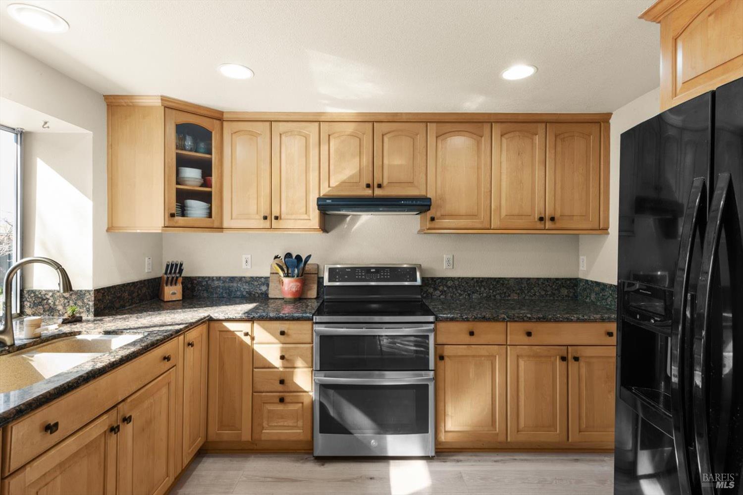 3327 Colonial Court Fairfield, CA 94534 - Photo 19 of 64