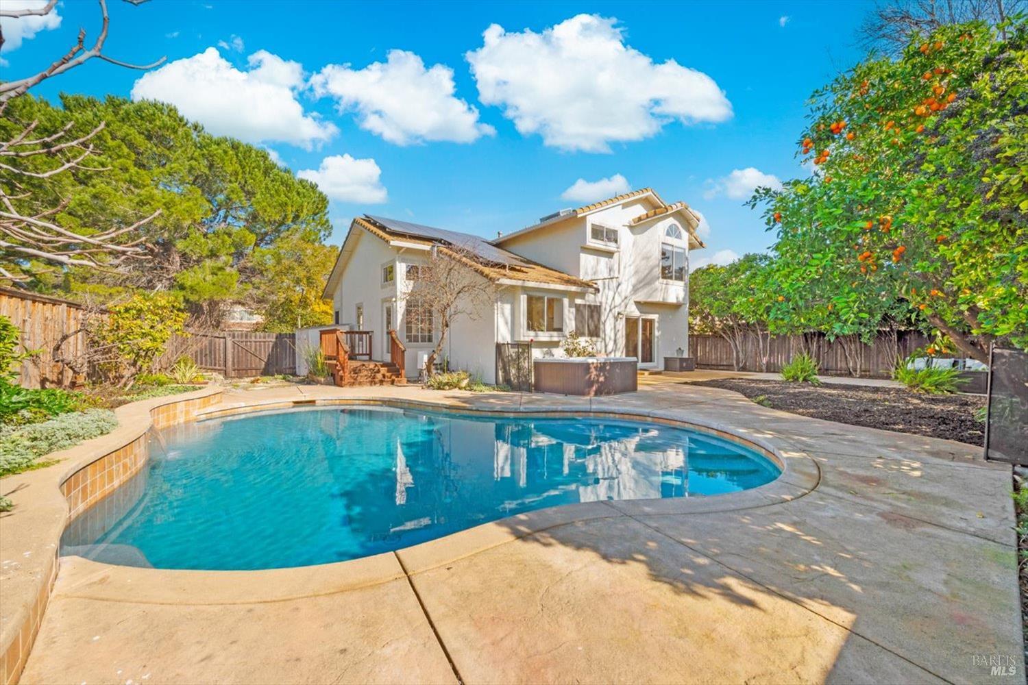 3327 Colonial Court Fairfield, CA 94534 - Photo 3 of 64