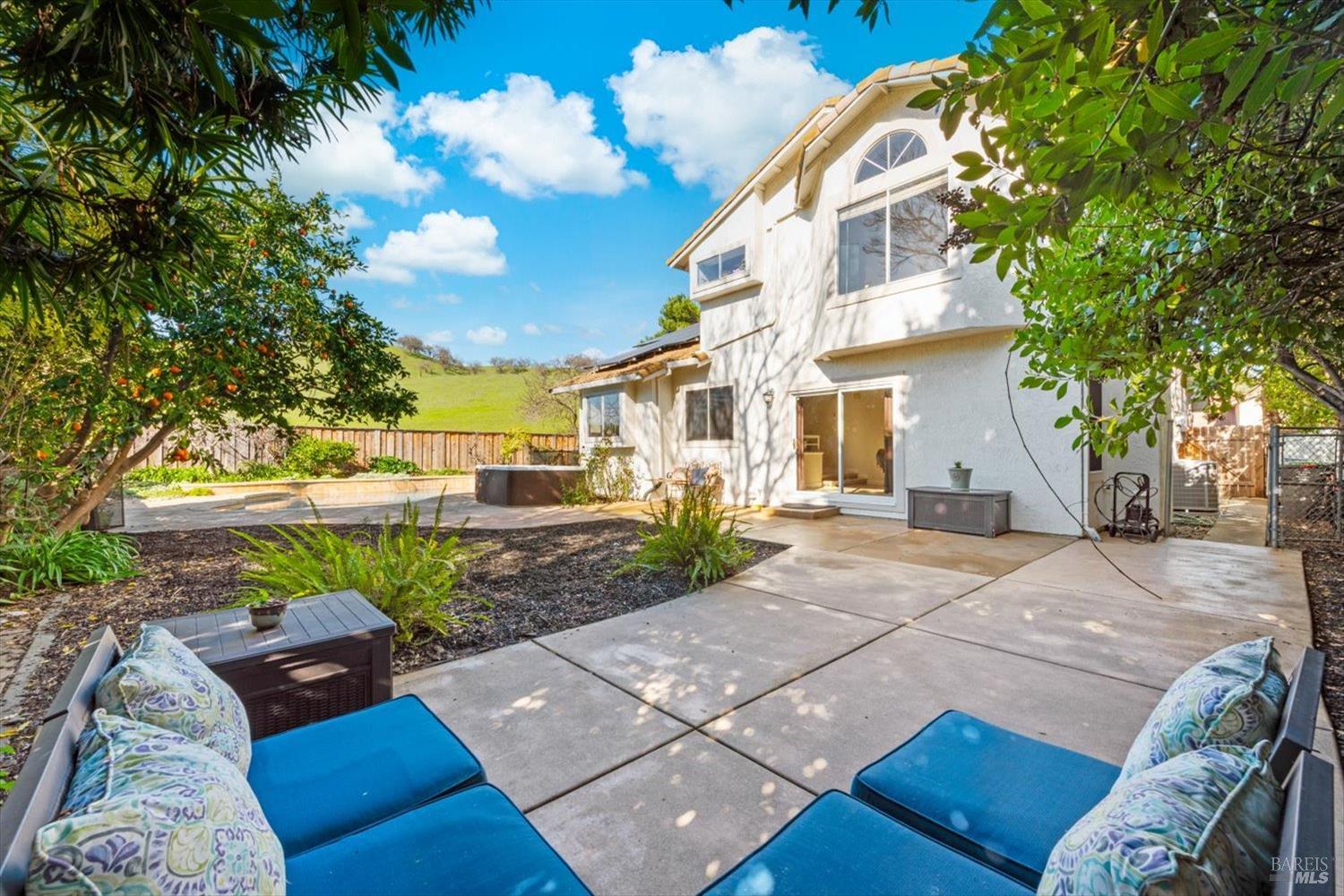 3327 Colonial Court Fairfield, CA 94534 - Photo 7 of 64