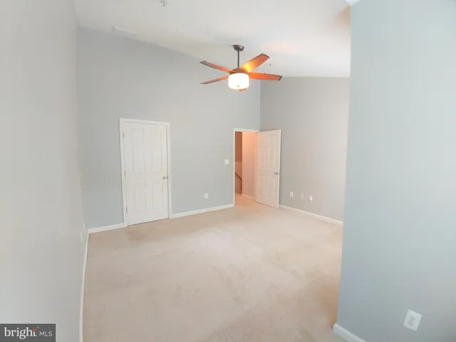 $2,600 | 8 Harbour Heights Drive, Annapolis, MD 21401