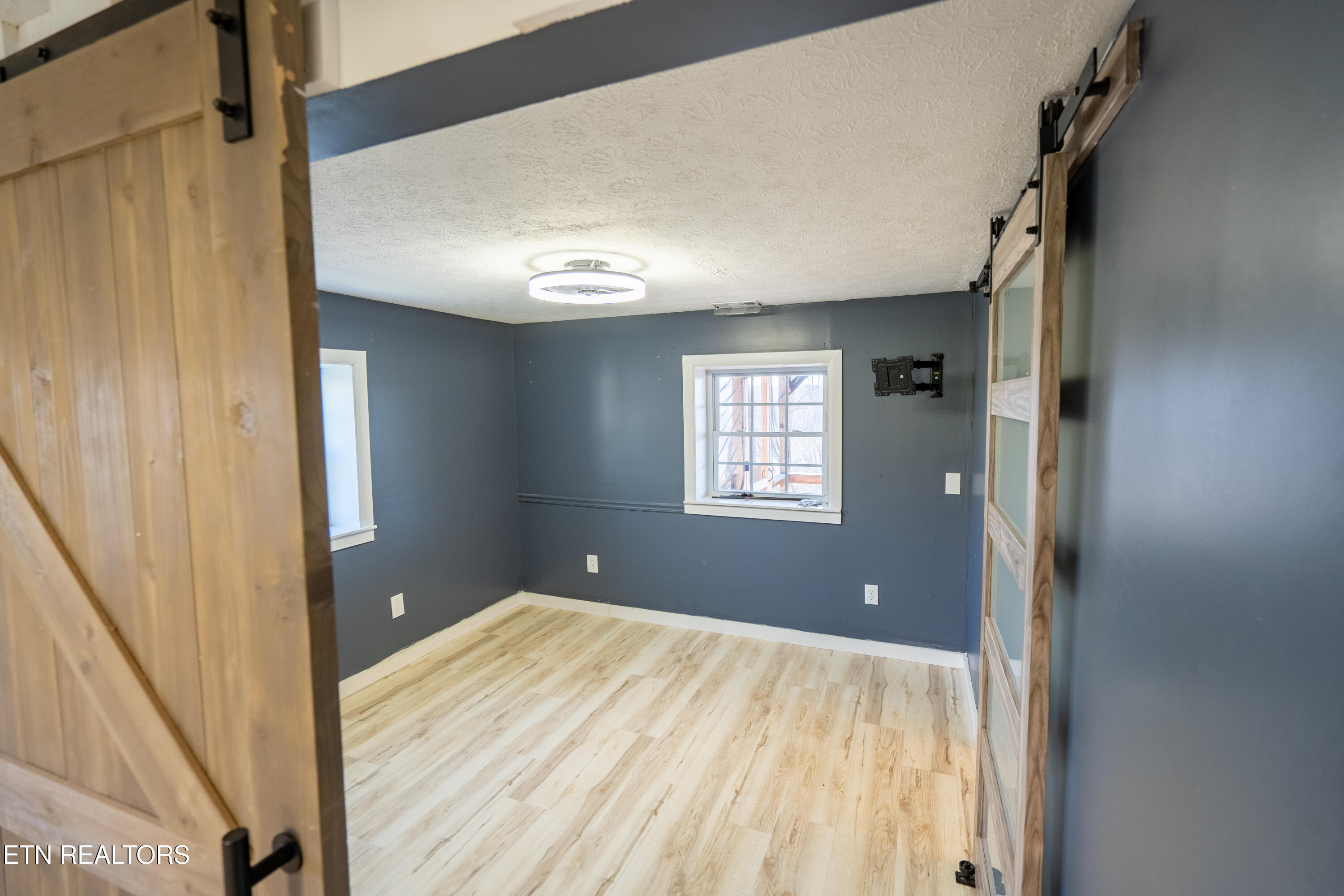 191 Hudson Lane Clinton, TN 37716 - Photo 23 of 60 191 Hudson Lane-24