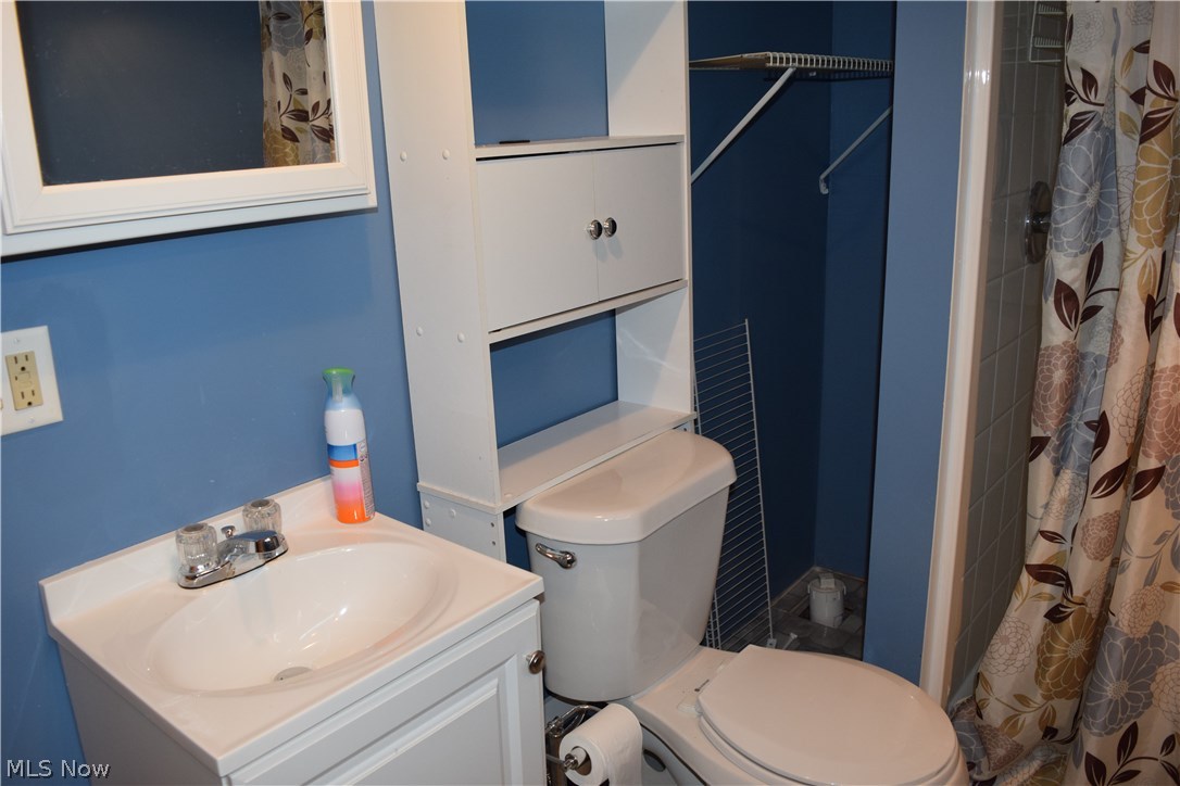 5614 Biddulph Road Cleveland, OH 44144 - Photo 17 of 21 Gallery Image 17