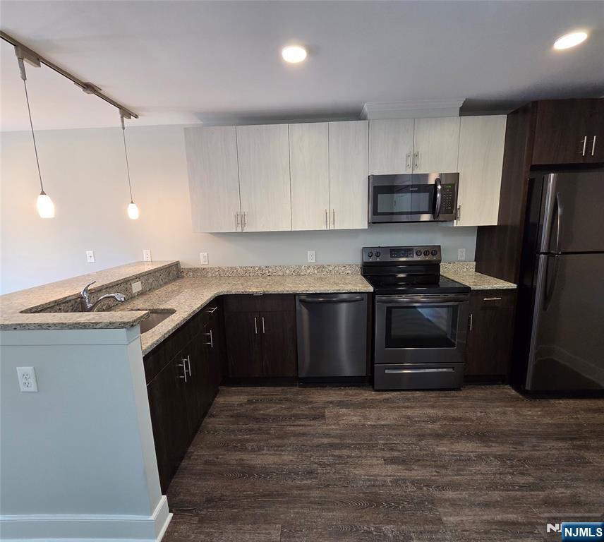 235 Ridge Road, Unit 3F North Arlington, NJ 07031 - Photo 3 of 14 Gallery Image 3
