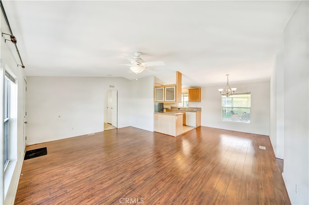 24 Gitana Avenue, Unit 164 Camarillo, CA 93012 - Photo 4 of 52