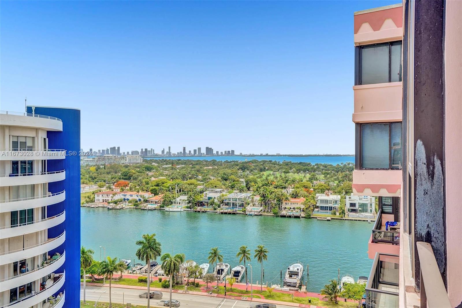5225 Collins Avenue, Unit PH7 Miami Beach, FL 33140 - Photo 4 of 50 a view of a lake and a mountain view