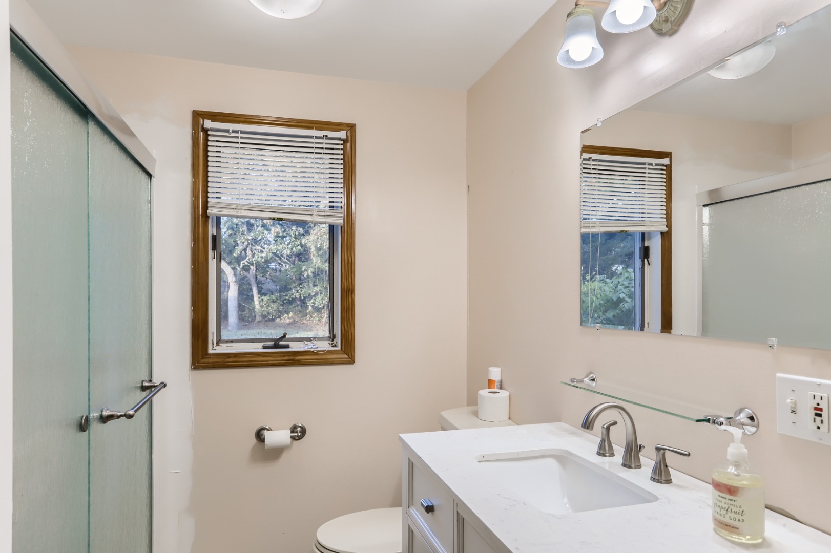 9 Duarte Circle Edgartown, MA 02539 - Photo 22 of 25 first floor bath