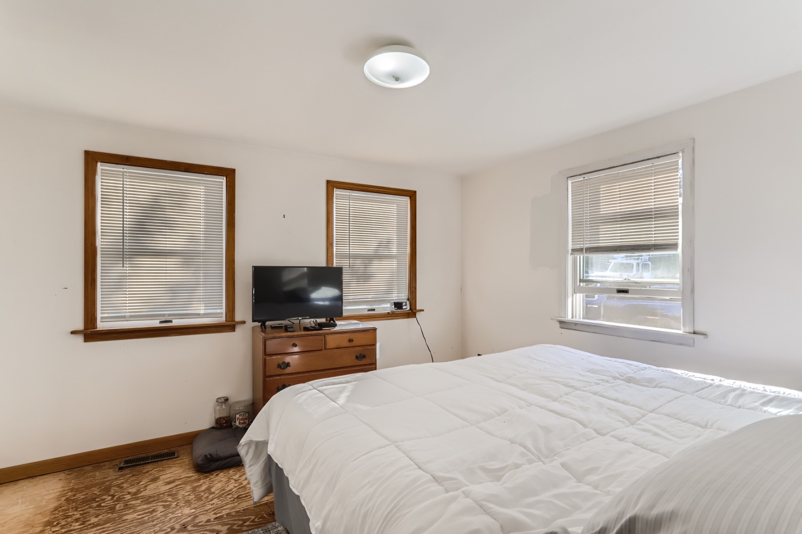 9 Duarte Circle Edgartown, MA 02539 - Photo 23 of 25 first floor bedroom