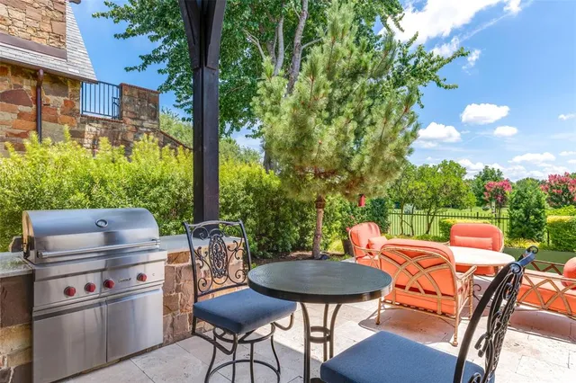 a outdoor space with sitting space