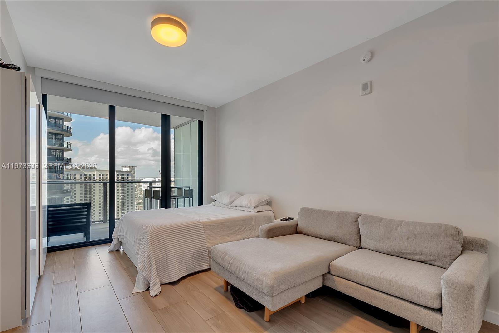 1010 Brickell Avenue, Unit 3510 Miami, FL 33131 - Photo 2 of 13