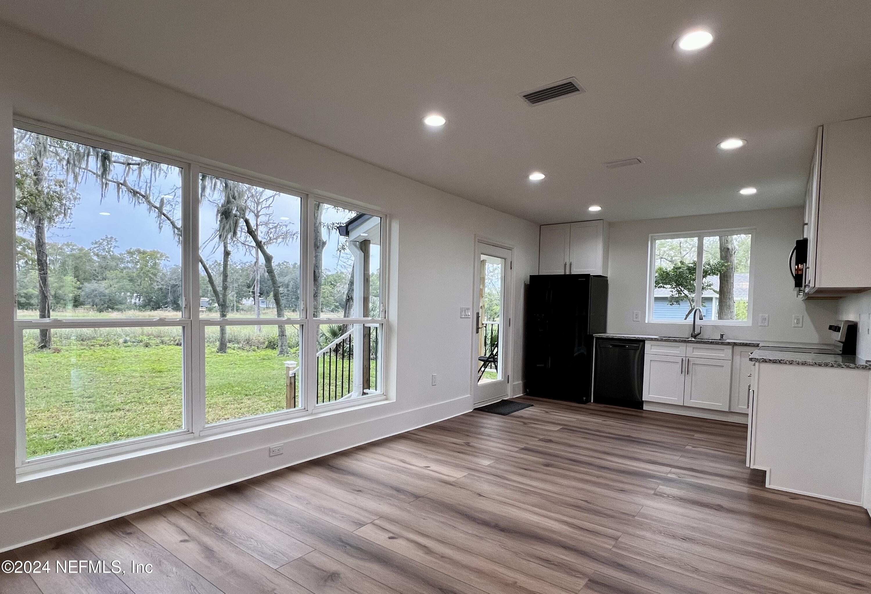 9672 Sibbald Road Jacksonville, FL 32208 - Photo 5 of 62 IMG_5496