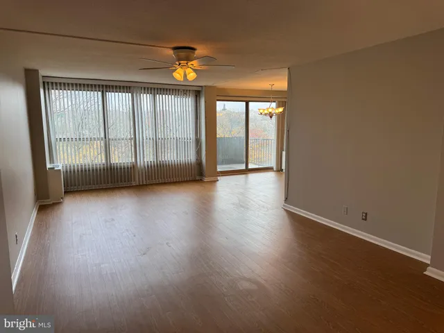 $215,000 | 1001 City Avenue, Unit ED715, Wynnewood, PA 19096