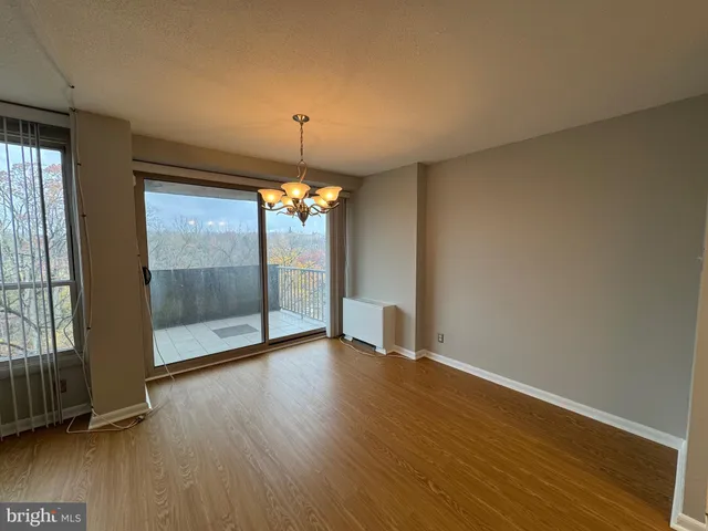 $215,000 | 1001 City Avenue, Unit ED715, Wynnewood, PA 19096