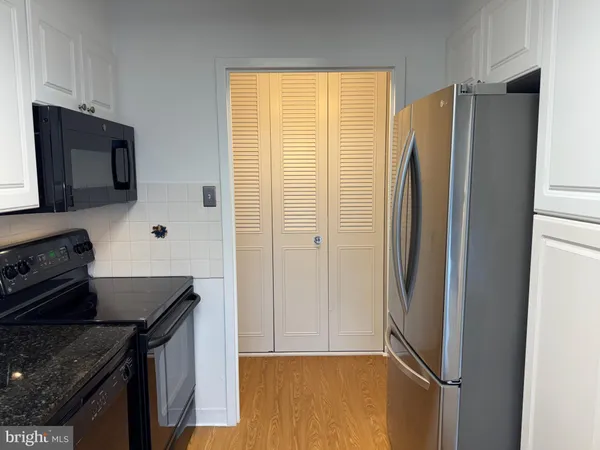 $179,900 | 1001 City Avenue, Unit ED715, Wynnewood, PA 19096