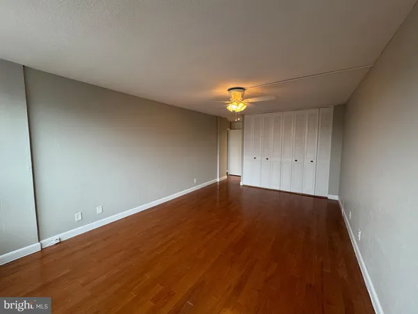 $179,900 | 1001 City Avenue, Unit ED715, Wynnewood, PA 19096