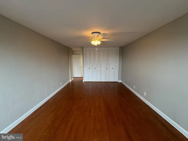 $179,900 | 1001 City Avenue, Unit ED715, Wynnewood, PA 19096