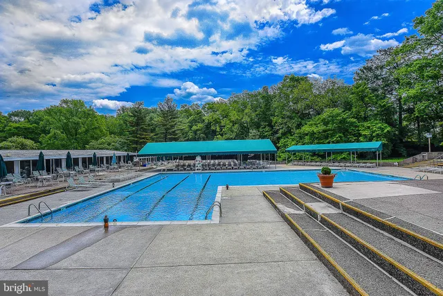 $215,000 | 1001 City Avenue, Unit ED715, Wynnewood, PA 19096