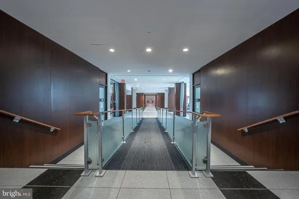 $179,900 | 1001 City Avenue, Unit ED715, Wynnewood, PA 19096