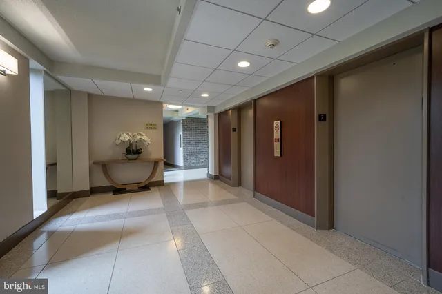 $215,000 | 1001 City Avenue, Unit ED715, Wynnewood, PA 19096