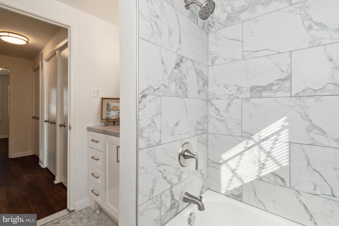 5539 Whitby Road Baltimore, MD 21206 - Photo 16 of 26 Nice details and 3 separate closets in the hallway