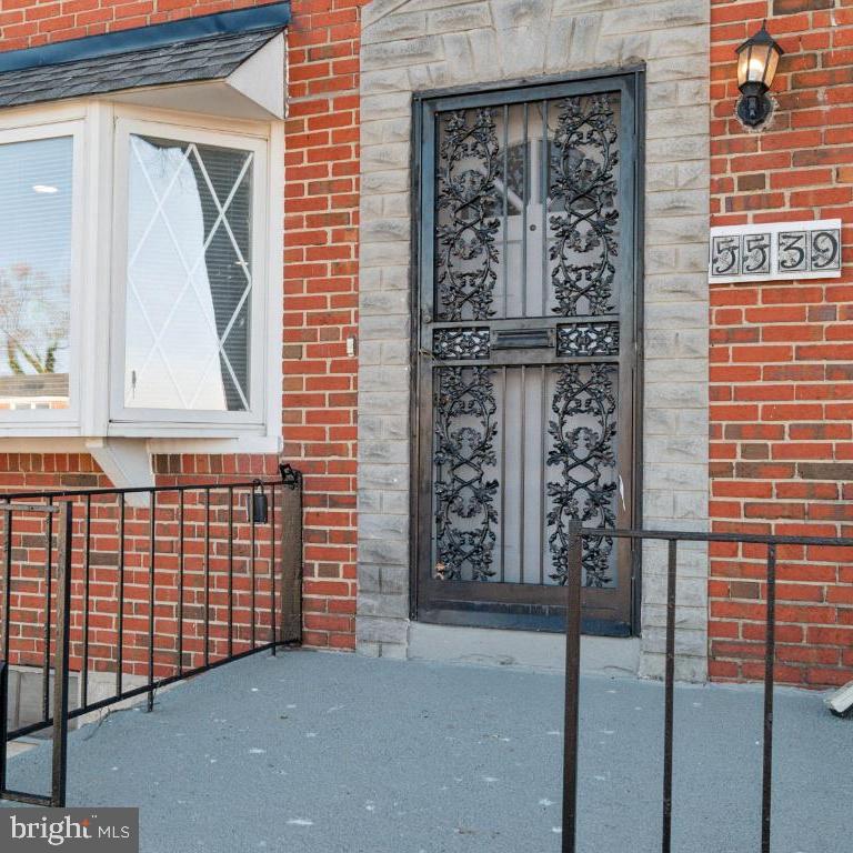 5539 Whitby Road Baltimore, MD 21206 - Photo 3 of 26 Welcome to your front porch