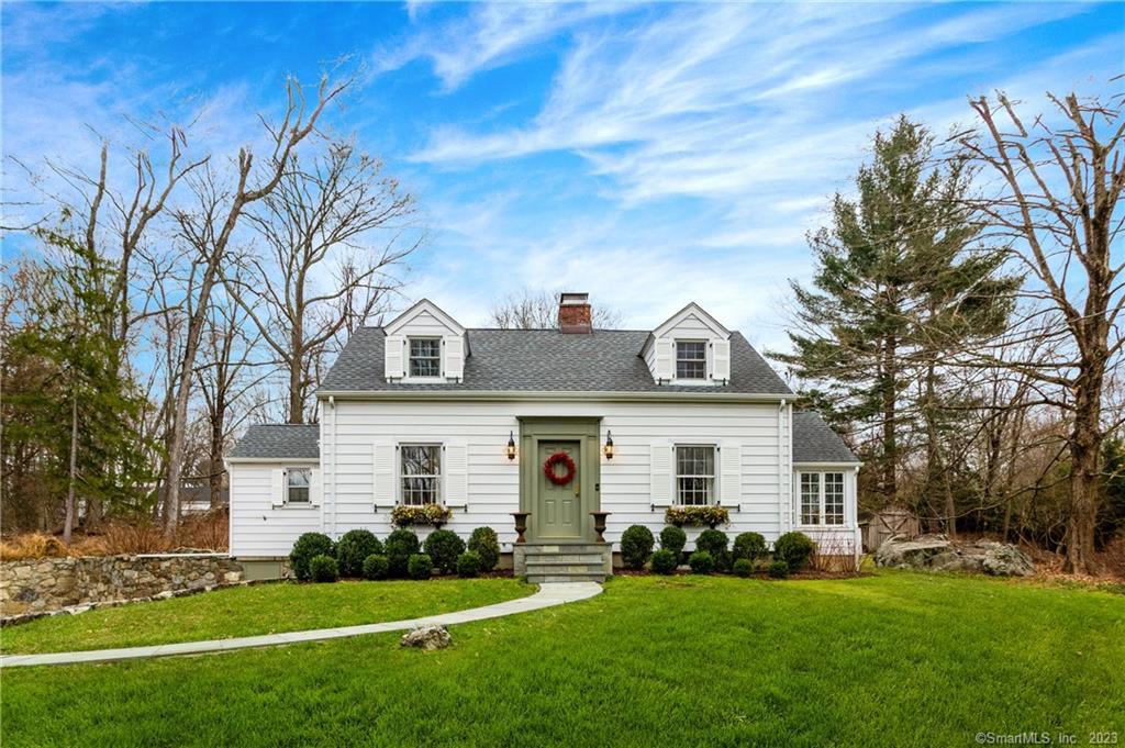367 New Canaan Road Wilton, CT 06897 - Photo 1 of 1 front view of a house with a yard