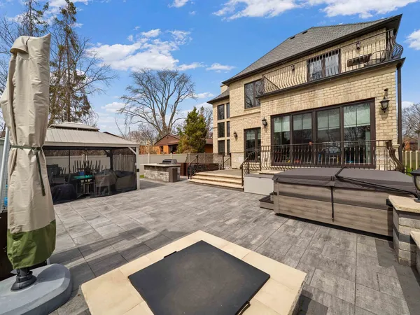 $2,475,000 | 3075 Keystone Road, Northbrook, IL 60062