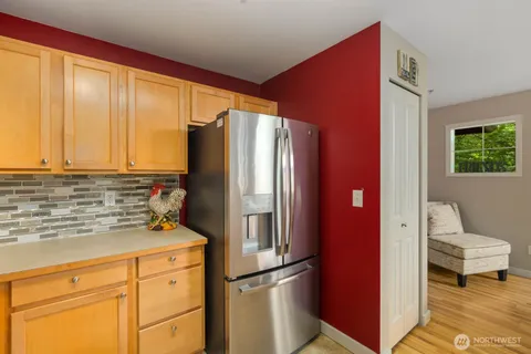 $420,000 | 15325 Southeast 155th Place, Unit V2, Renton, WA 98058