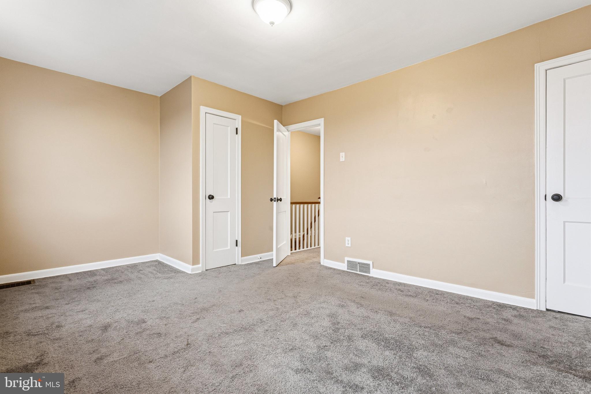 4528 Tudor Street Philadelphia, PA 19136 - Photo 12 of 20 Spacious room with inviting warmth.