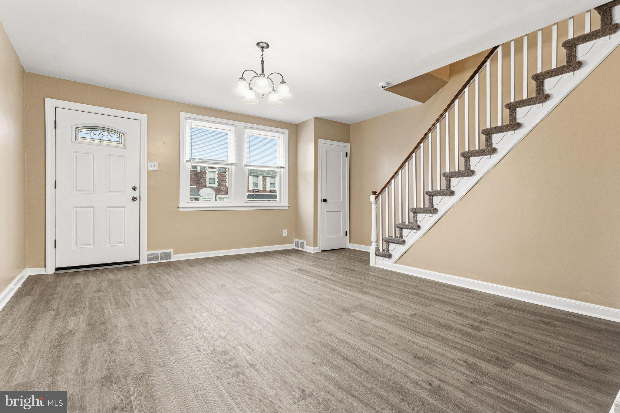 4528 Tudor Street Philadelphia, PA 19136 - Photo 3 of 20 Bright and inviting entryway space.