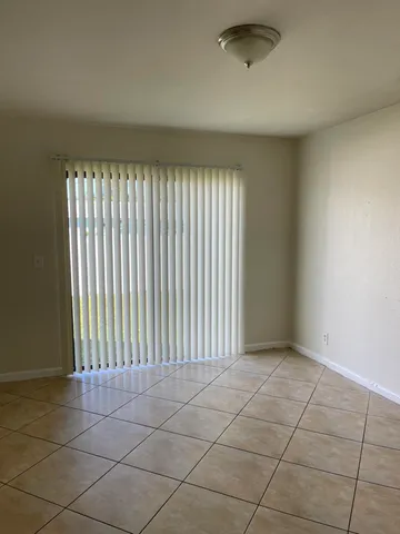 $2,000 | 3816 Woodridge Terrace, Palm Springs, FL 33461