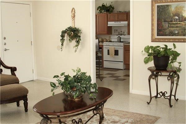 140 North Summit Road McCleary, WA 98557 - Photo 4 of 6 a living room with furniture and a potted plant