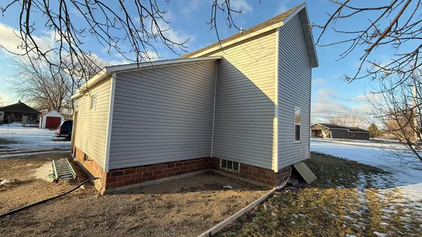 $115,000 | 582 Gravel Road, Montevideo, MN 56265
