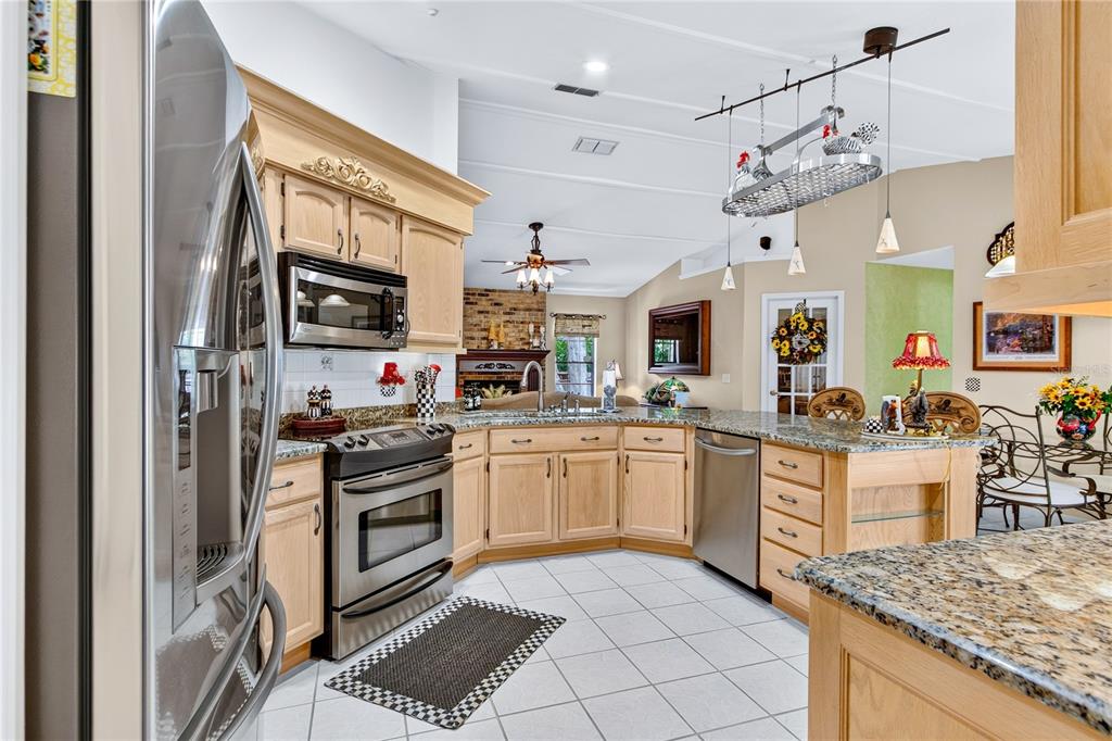 566 Rachael Court Oviedo, FL 32765 - Photo 15 of 75