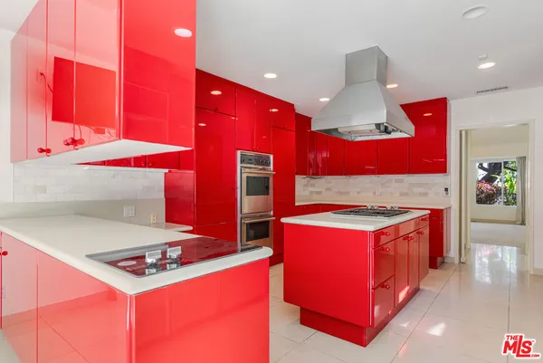 $35,000 | 811 North Hillcrest Road, Beverly Hills, CA 90210