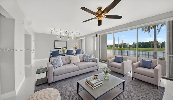 $3,800 | 9179 Fontainebleau Boulevard, Unit 9, Miami, FL 33172