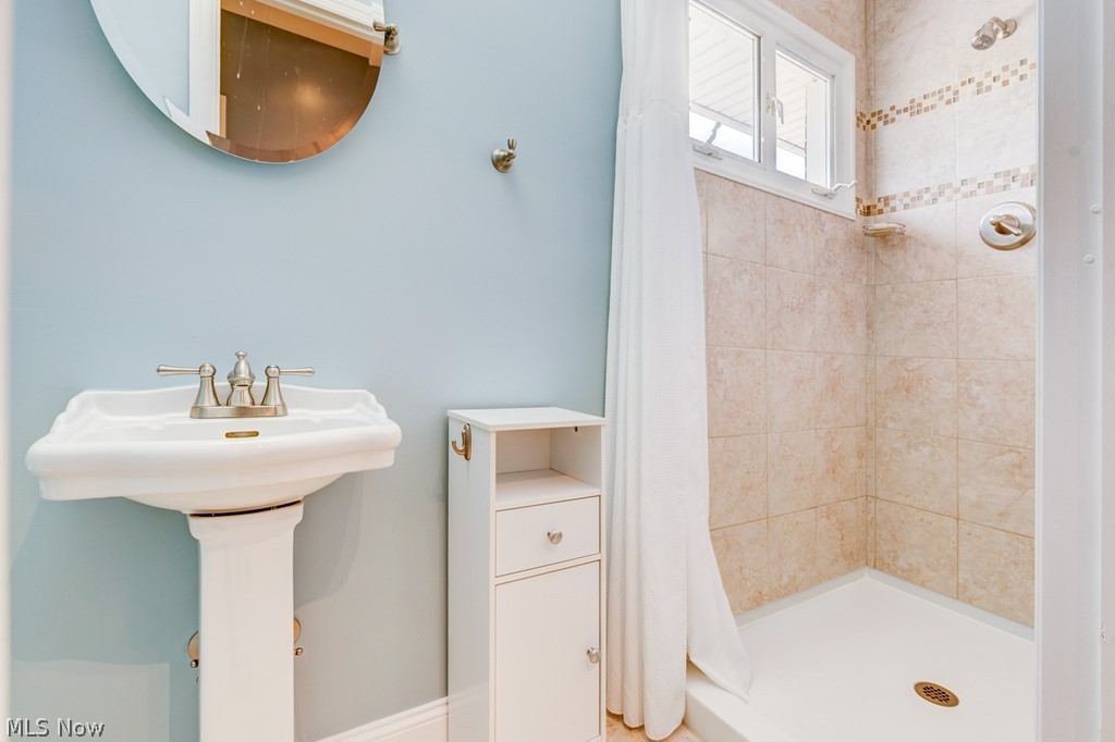 25065 Highland Road Cleveland, OH 44143 - Photo 13 of 25 Gallery Image 13