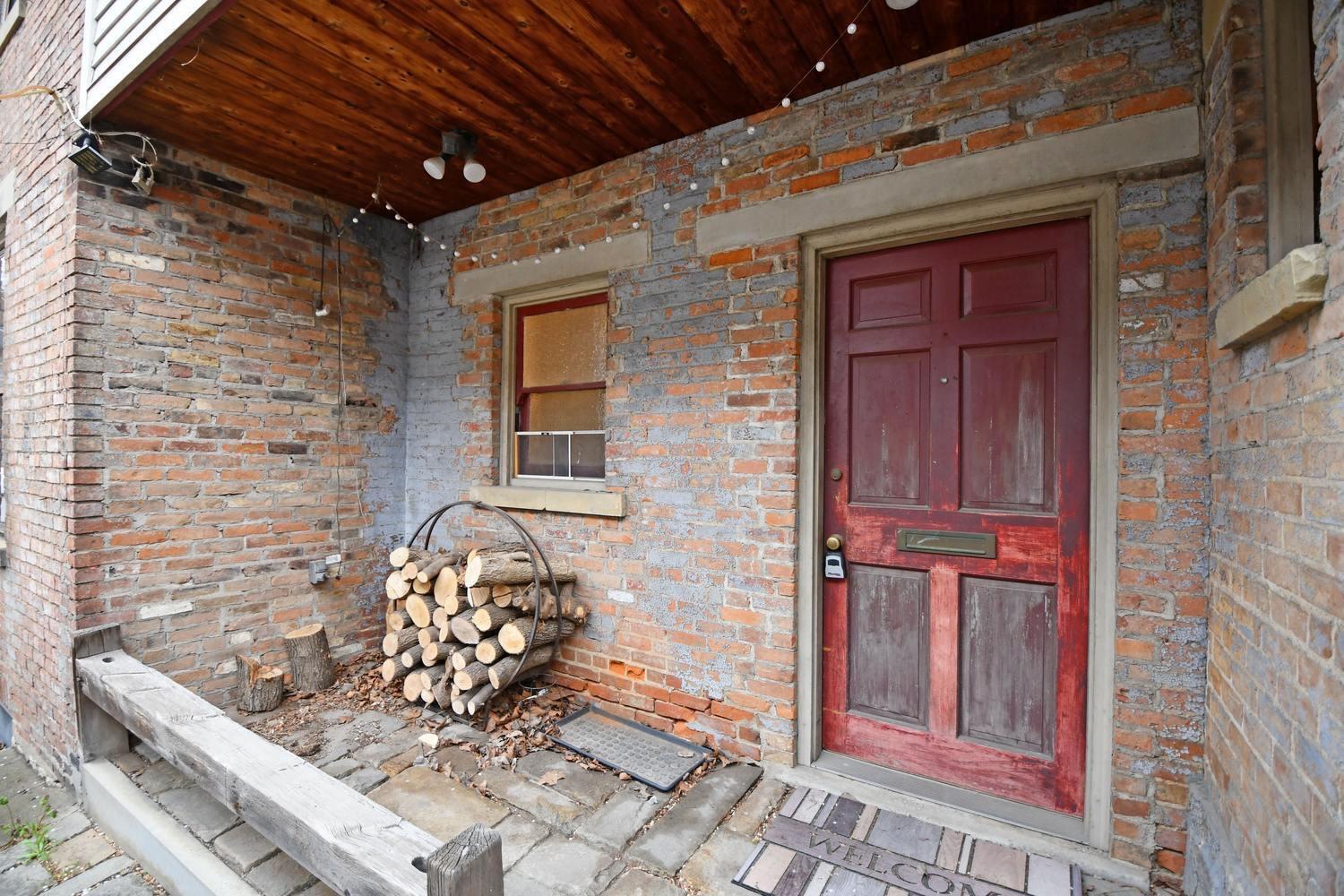 1306 Spring Street Cincinnati, OH 45202 - Photo 3 of 43