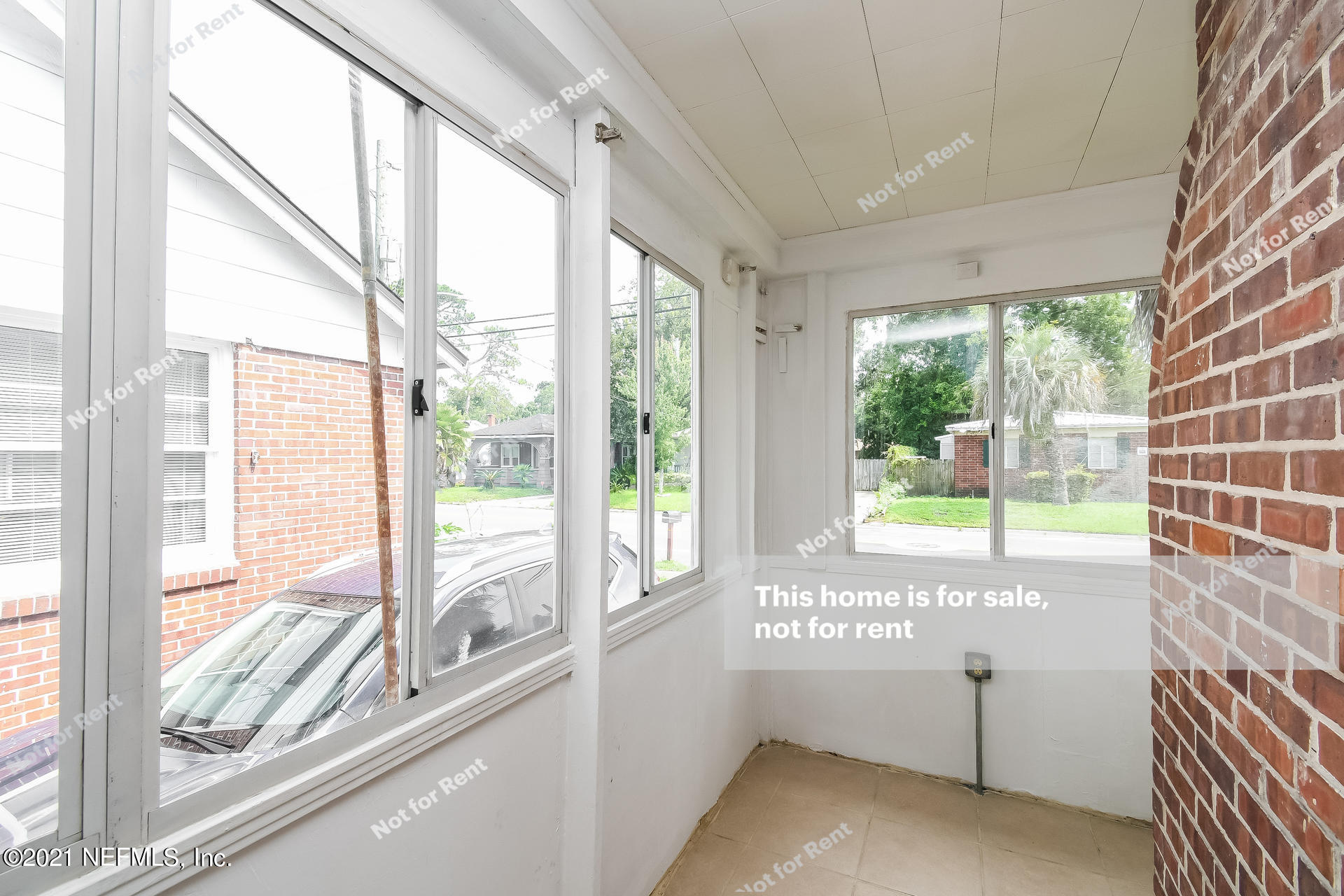 4659 Post Street Jacksonville, FL 32205 - Photo 21 of 25 a view of a room with window and front door