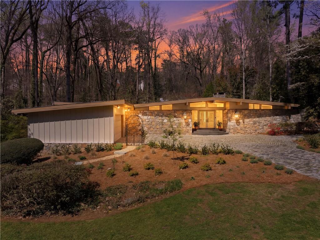 505 Hollydale Court Northwest Atlanta, GA 30342 - Photo 2 of 117