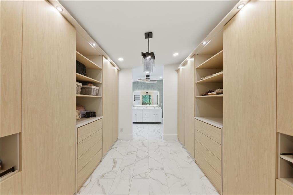 505 Hollydale Court Northwest Atlanta, GA 30342 - Photo 47 of 117