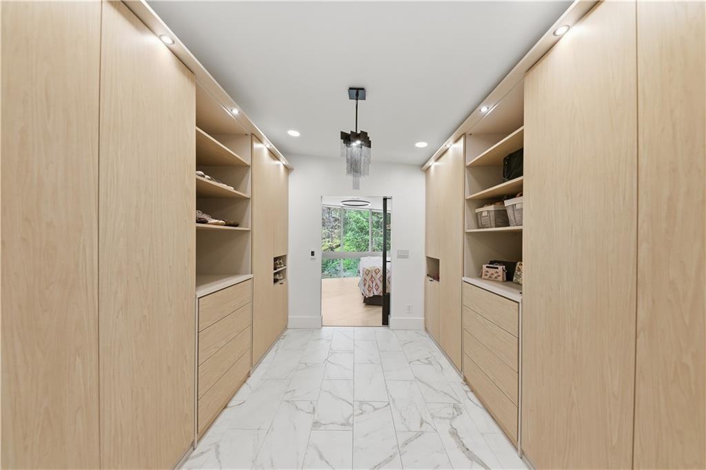 505 Hollydale Court Northwest Atlanta, GA 30342 - Photo 50 of 117